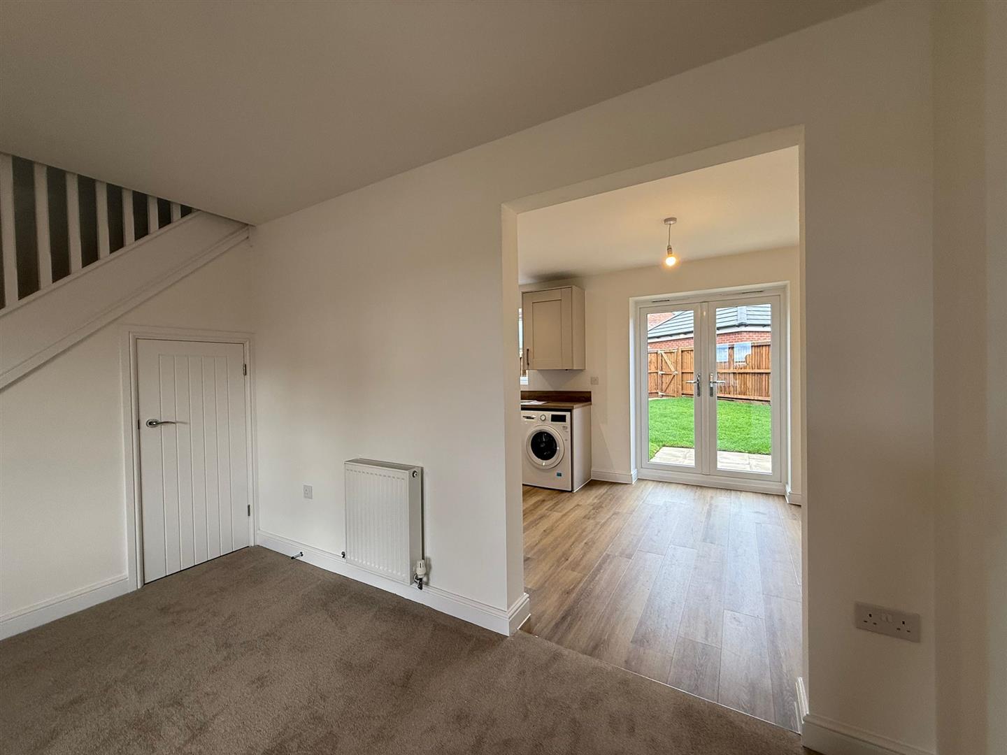 3 Bedroom House To Rent image 6